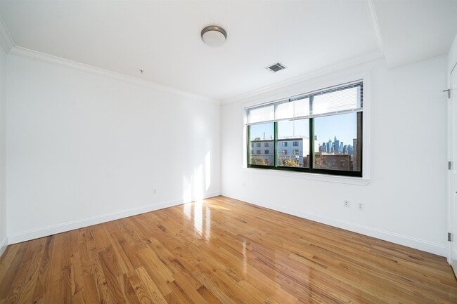 Foto del edificio - 85 Maple St