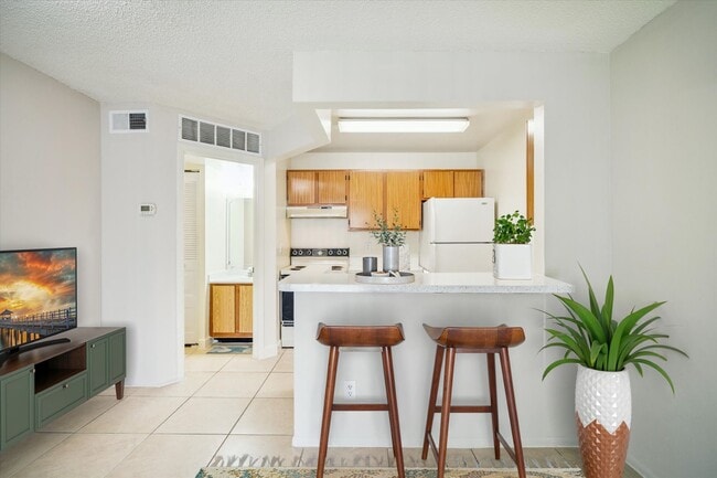 One Bedroom - 1 Bed / 1 Bath - 548 Sq.Ft. - Latigo 27