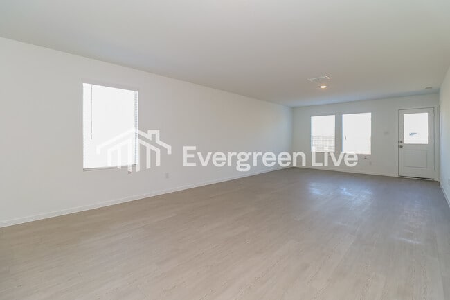 Foto del edificio - 200 Sycamore Pl