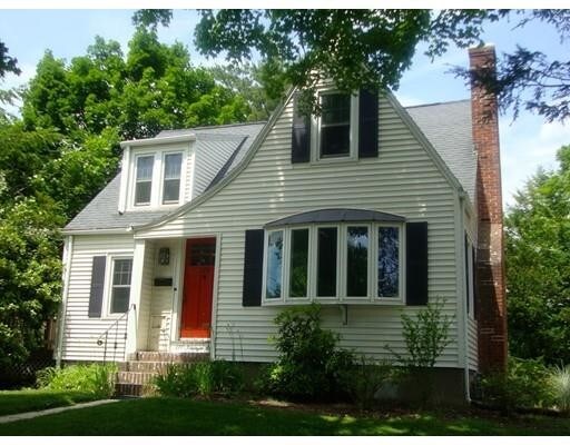 Primary Photo - 277 Triangle St