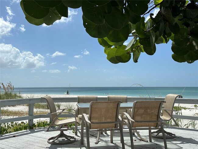 Building Photo - 2823 Gulf of Mexico Dr