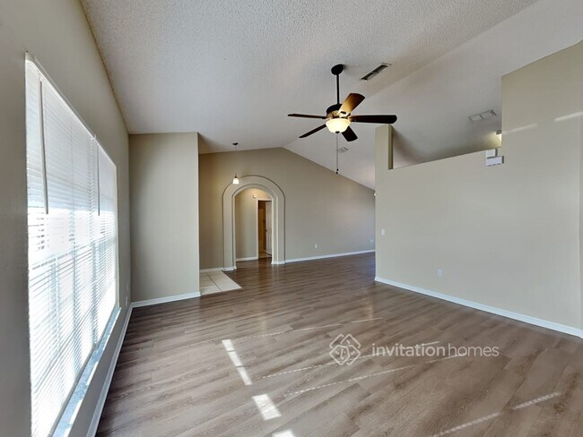 Building Photo - 1816 N Normandy Blvd