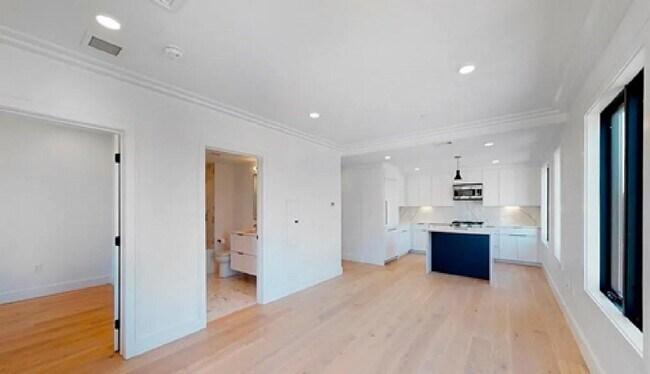 Foto del edificio - 52 Leo M Birmingham Pkwy