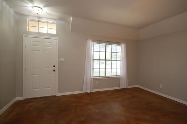 Building Photo - 12400 Captain Hopkins Cove