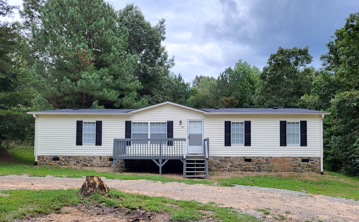 Primary Photo - 4 bedroom Mobile Home