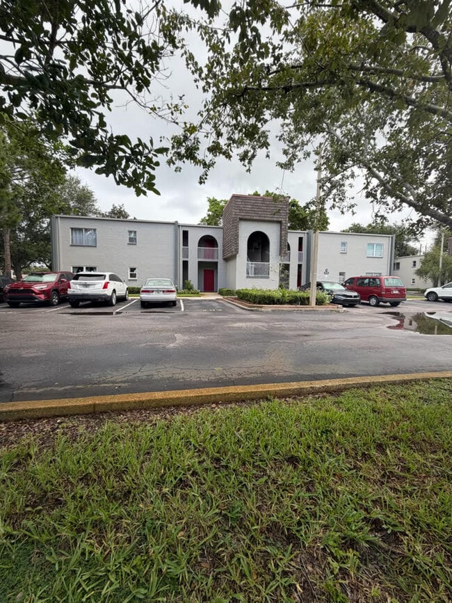 Building Photo - 3147 29th Ave N