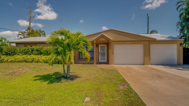Building Photo - 16011 Carver Gardens Dr