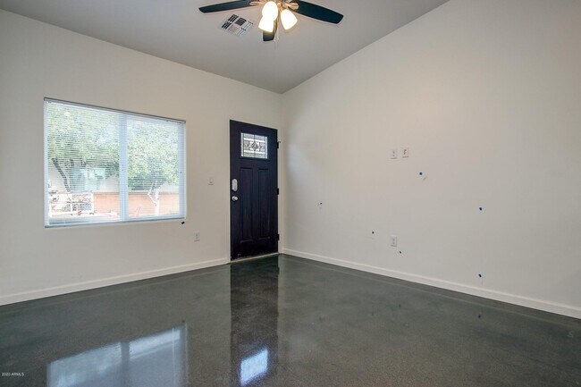 Foto del edificio - 4515 N 44th St