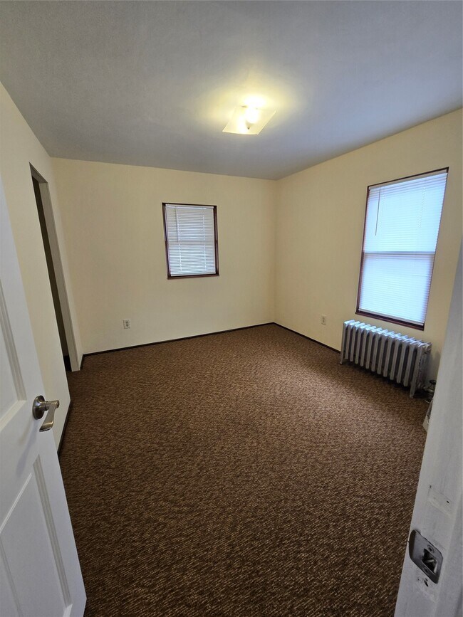Foto del edificio - 219 Odell Ave