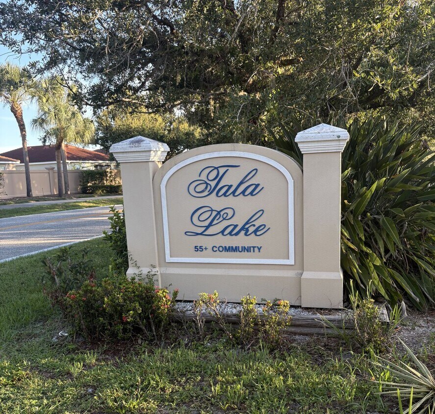 Foto principal - 4008 Oakview Dr