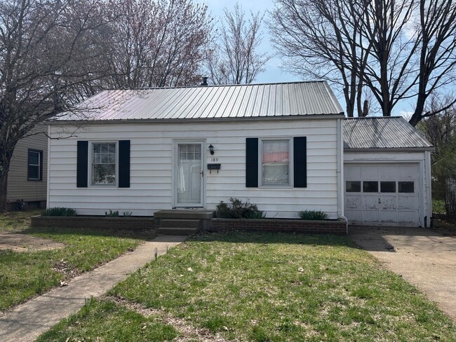 Building Photo - 189 N Park Dr
