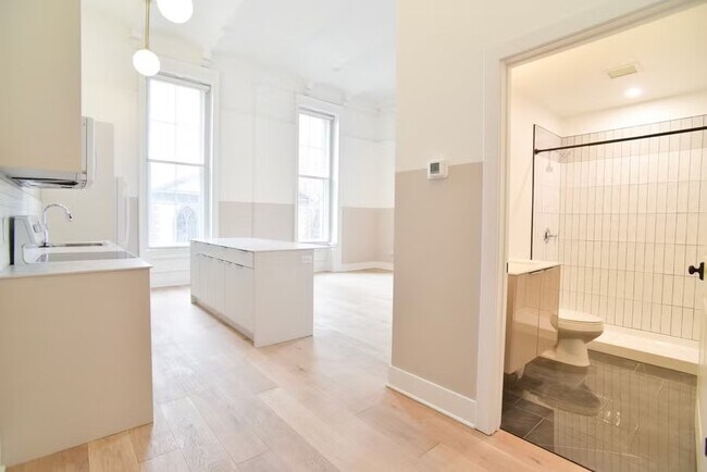 Foto del edificio - 30 W Broad St