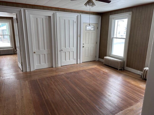 Building Photo - 11 Westcott St