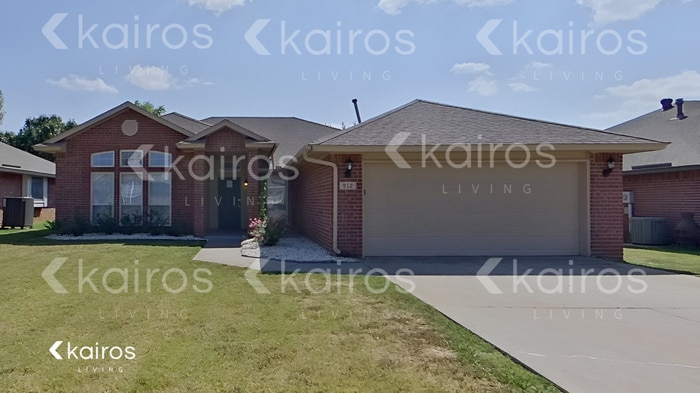 Primary Photo - 912 SE 38th St