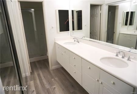 Building Photo - 3 br, 3 bath House - 12 Valmarana Aisle