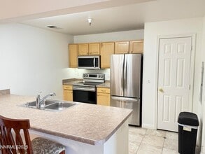 Building Photo - 200 Talus Way