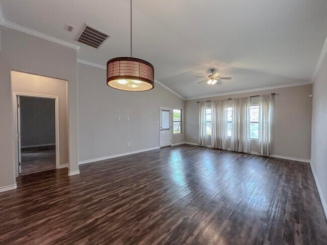 Building Photo - 522 Puerta del Sol Dr