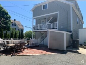 Building Photo - 18 Wellman St