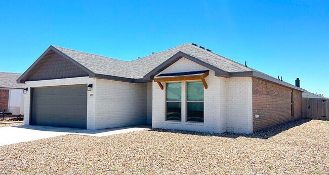 Foto del edificio - 3 Bedroom Home In Upland Crossing