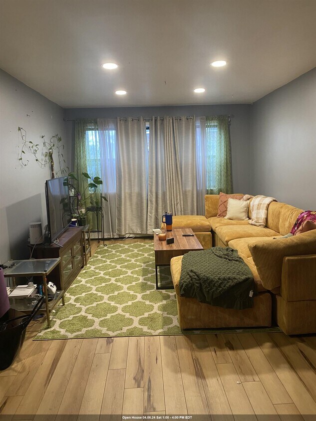 Foto principal - 33 Sunset Ave