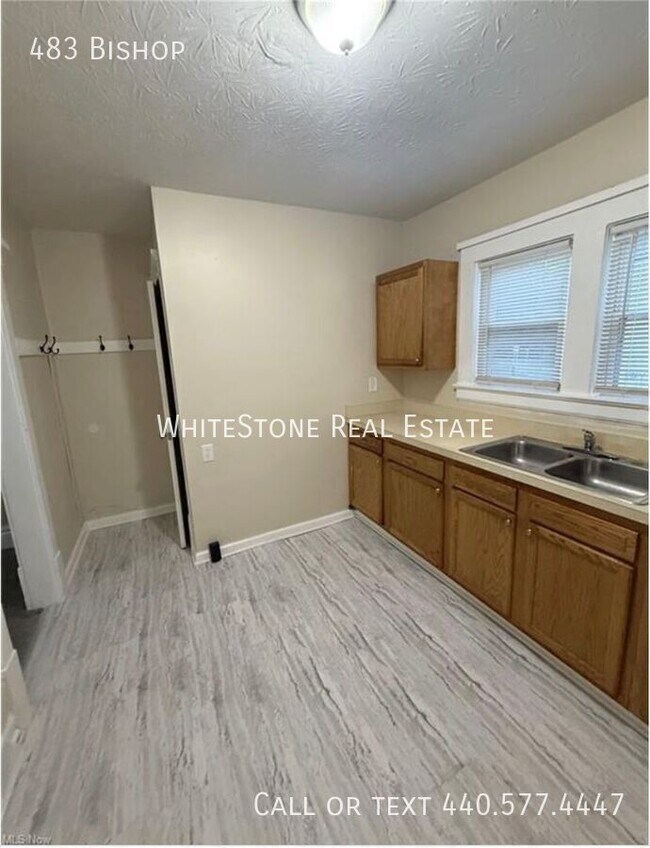 Foto del edificio - 483 Bishop-