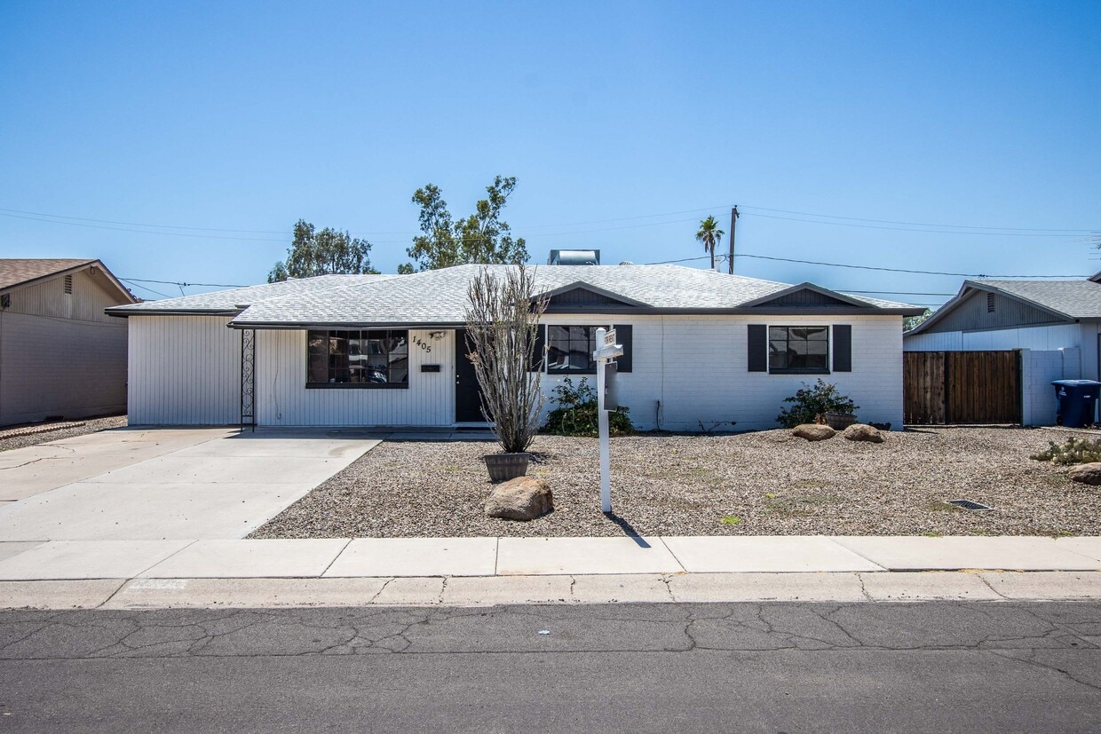 Primary Photo - 1405 E Orange St