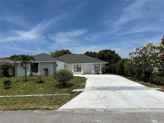 Foto del edificio - 2313 SE Harrington Ave