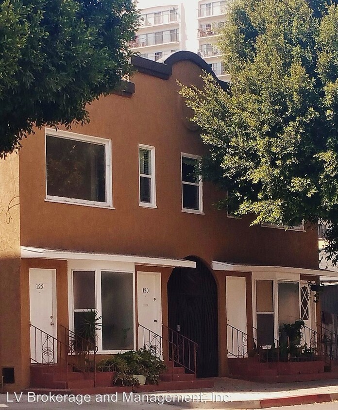 Primary Photo - 120 E 8th St