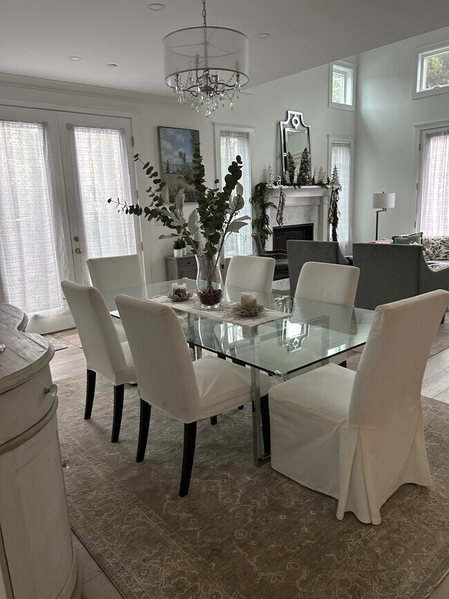 Foto del edificio - 12150 Dunoon Ln