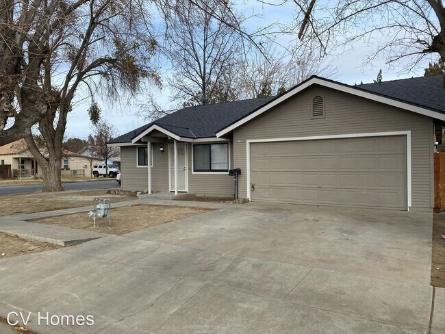 Foto del edificio - 3 br, 2 bath House - 311 S Hachman St