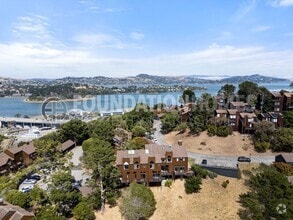 Building Photo - 264 Bay Vista Cir