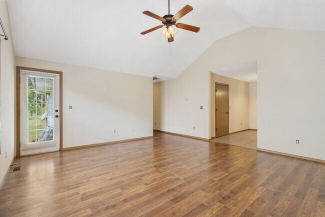 Foto del edificio - 113 Bailey Cir