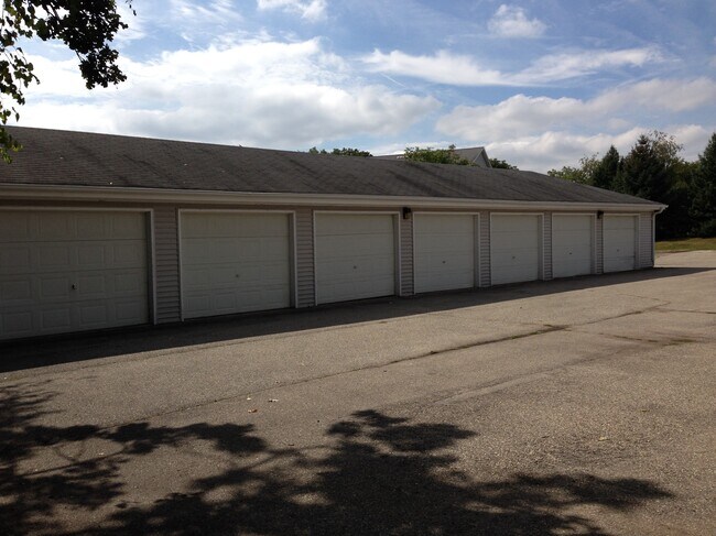 garage - 1804 Washington N St