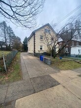 Building Photo - 233 S State Rd