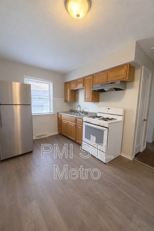 Foto del edificio - 156 Fermo Ave