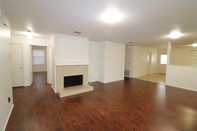 Foto del edificio - 4001 Country Ln