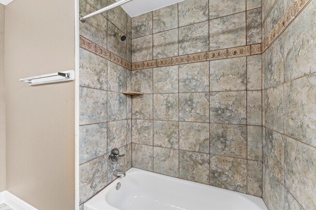 Foto del edificio - 5646 Belmark St