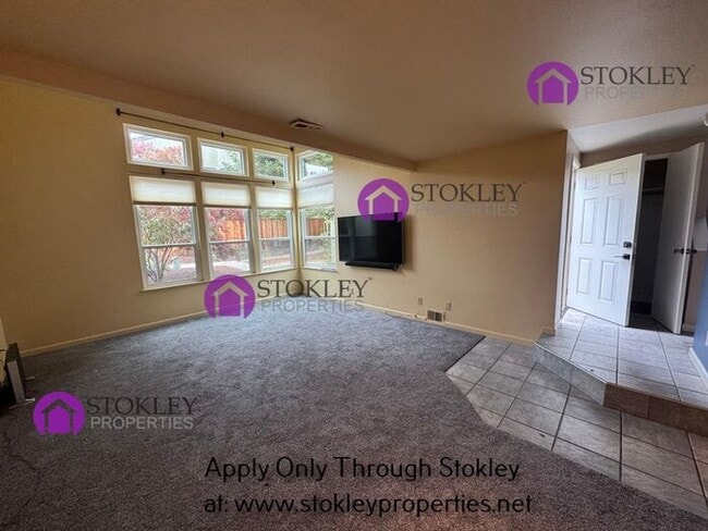 Building Photo - 2711 Subec Ln