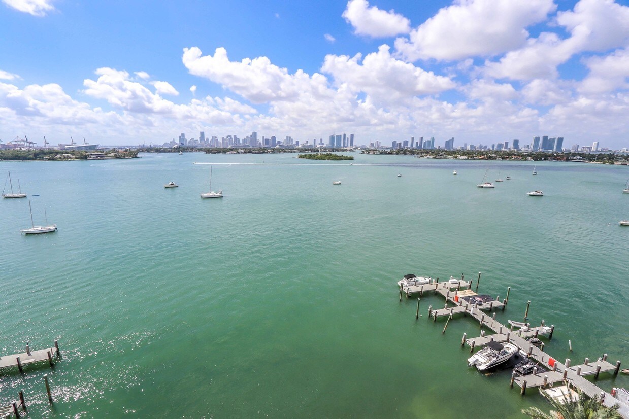 Foto principal - 1500 Bay Rd