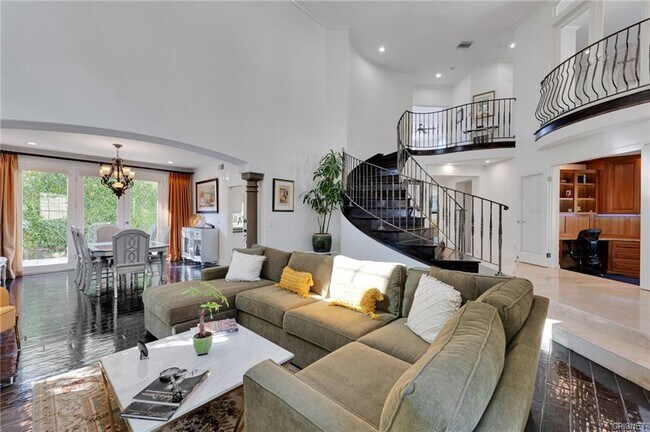 Foto del edificio - 21141 Brunnell Ct
