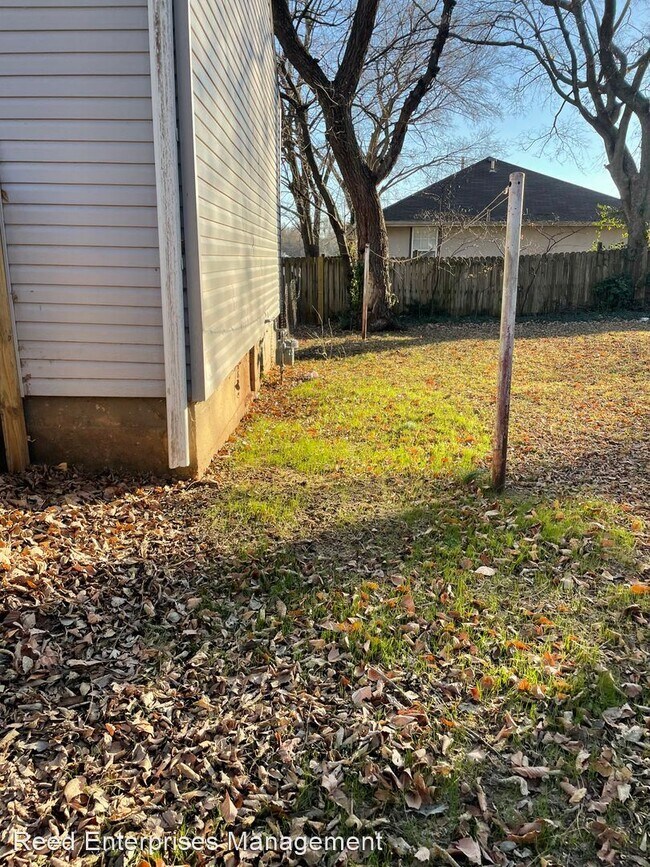 Building Photo - 1 br, 1 bath House - 1656 E Brower St
