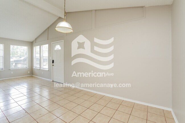 Foto del edificio - 10613 E 114th St N