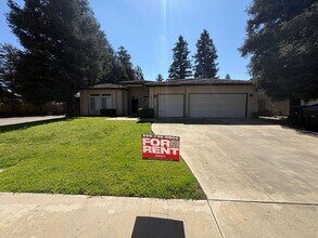 Building Photo - 3933 E Stapp Ct