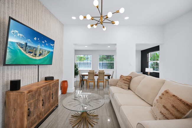 Photo - 1800 SW 5th Ave House