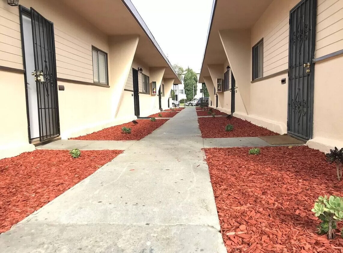 Foto principal - 2240 28th St
