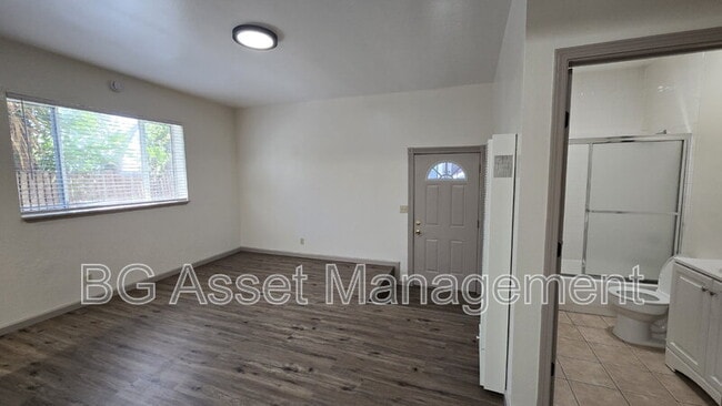 Building Photo - 130-A Marina Way