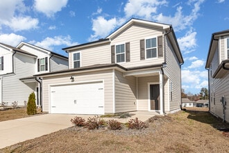 Building Photo - 1425 Rhodes Pond St