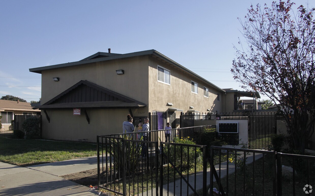 Primary Photo - 1029 El Morado Ct