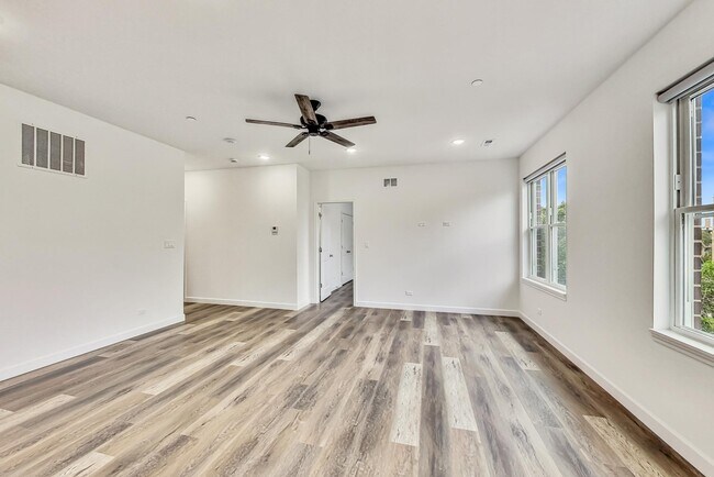 Foto del edificio - 6135 S Kimbark Ave