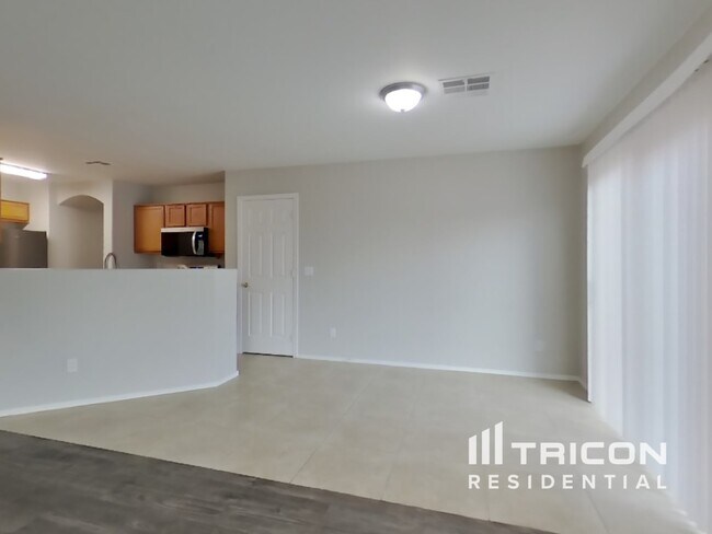 Building Photo - 45554 W Ranch Rd